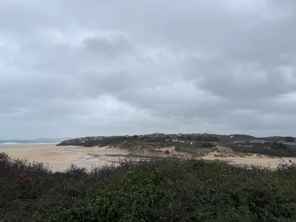Lot: 23 - FREEHOLD LAND AND BEACH WITH BREATHTAKING VIEWS - Views over Porthkidney and Hayle Towans